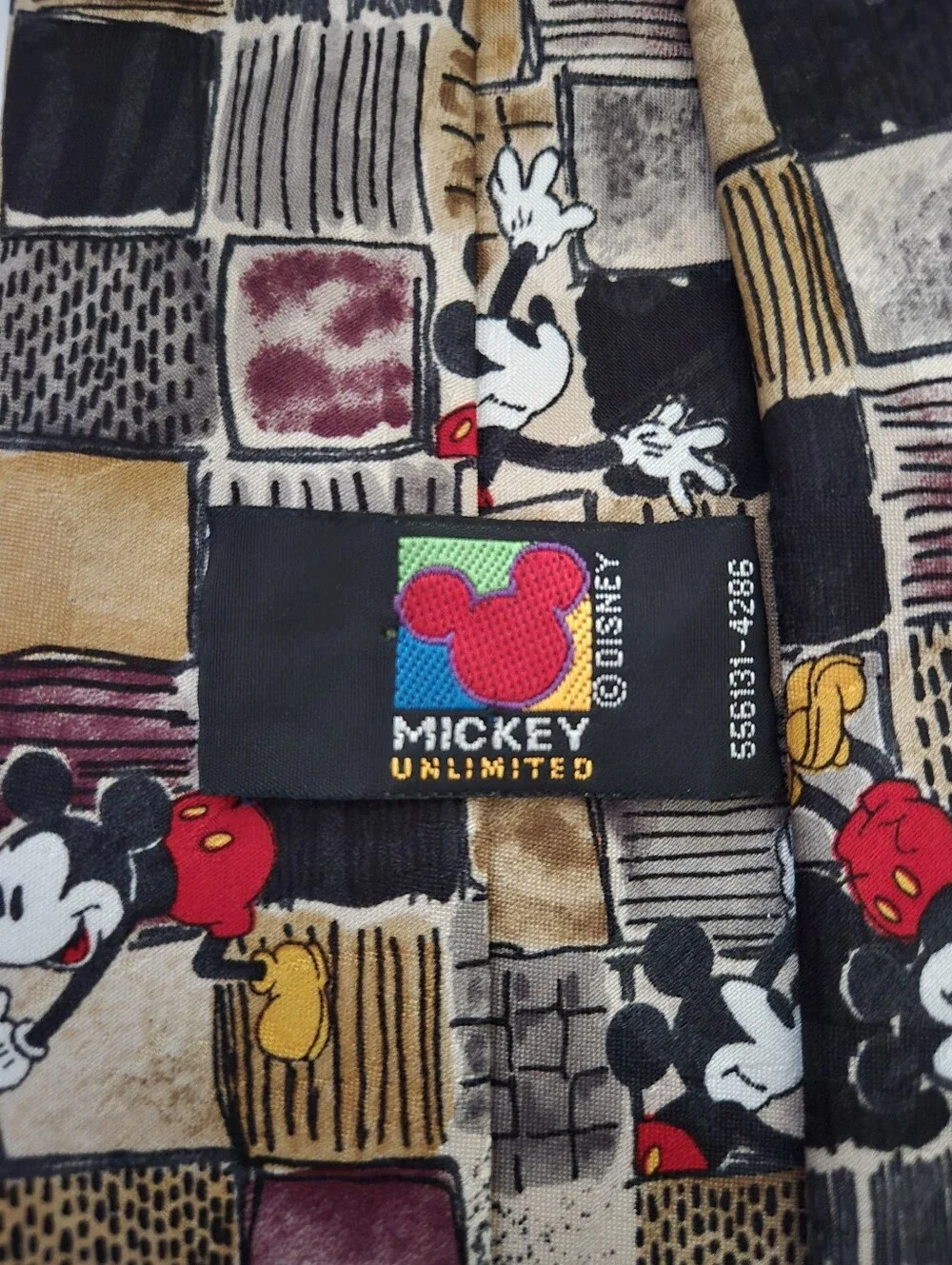 Disney Men’s Tie Mickey &  Pooh